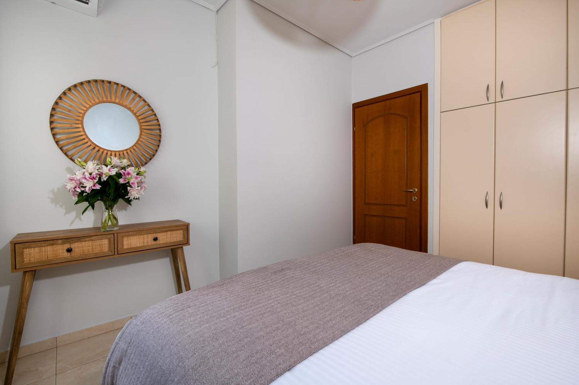 Inner City Retreat Apartment Ханя Екстериор снимка